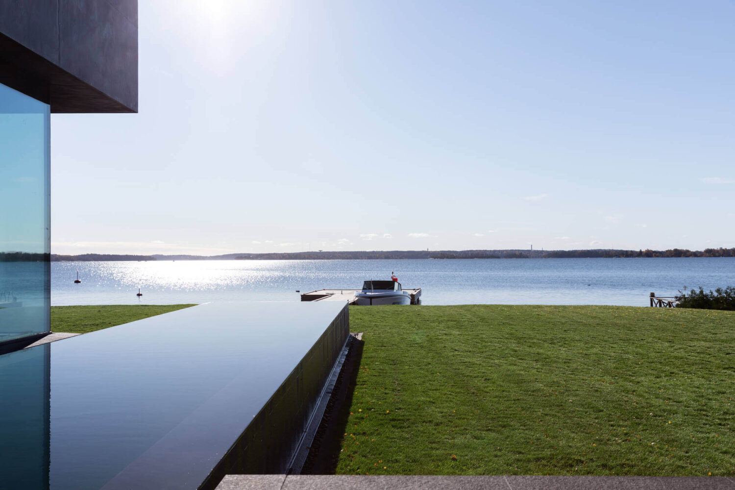 A Modern Architectural Villa in Sweden 33 garden-infinity-pool-modern-architectural-villa-stockholm-sweden-nordroom