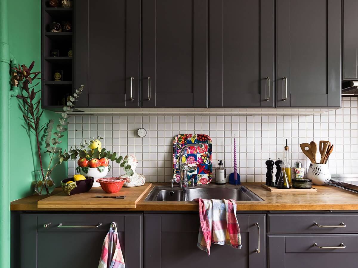 A Vibrant Colorful Scandinavian Apartment 11 grey-kitchen-green-walls-colorful-scandinavian-home-nordroom