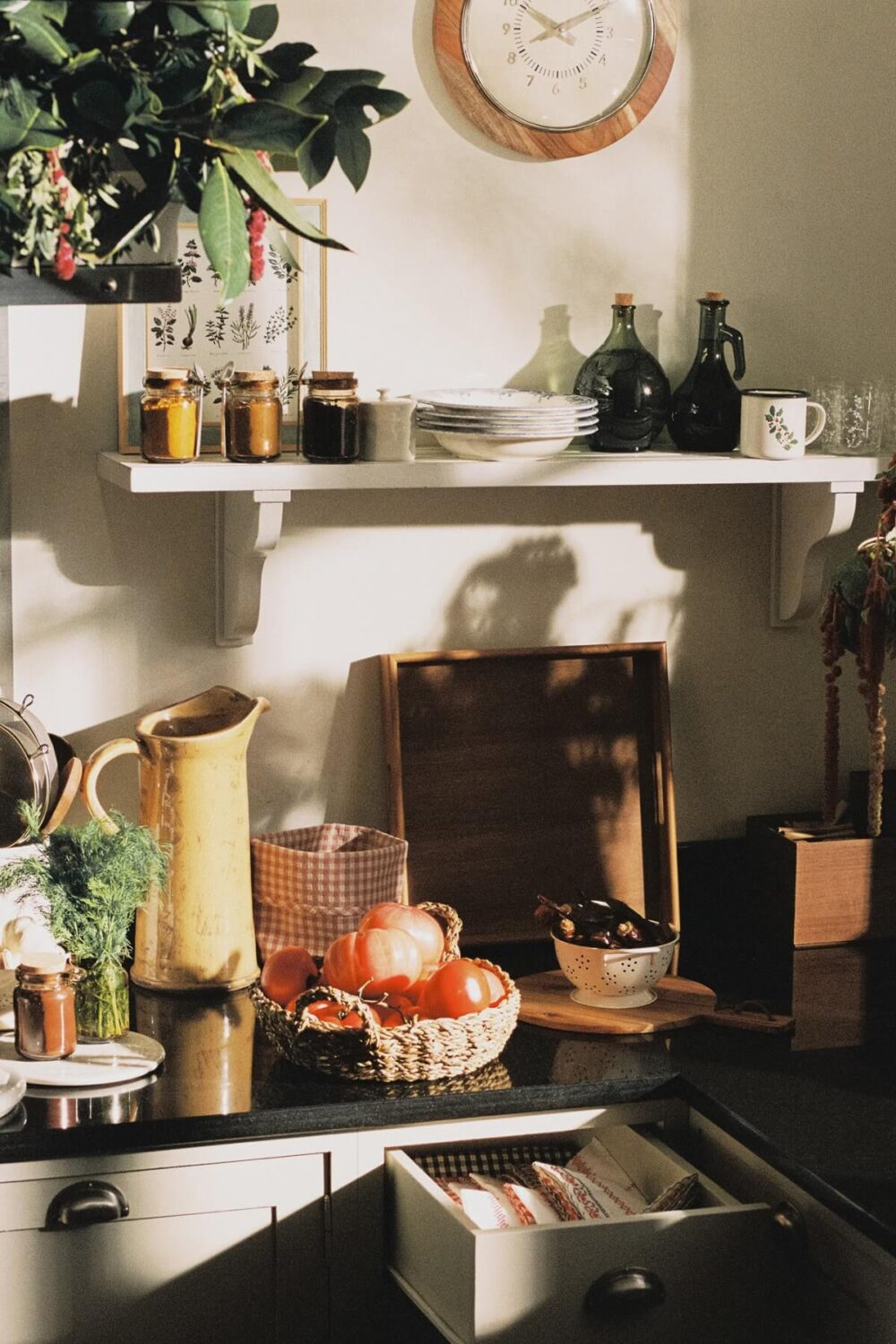 Zara Home Christmas Collection 2021 25 kitchen-gathering-together-zara-home-nordroom