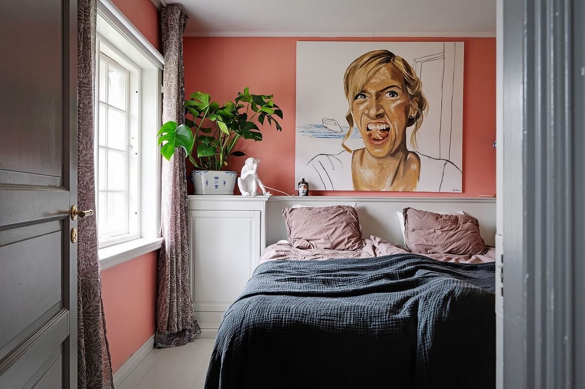 The Colorful Home of Artist Bobo Wallmansson 11 large-modern-art-pink-bedroom-nordroom