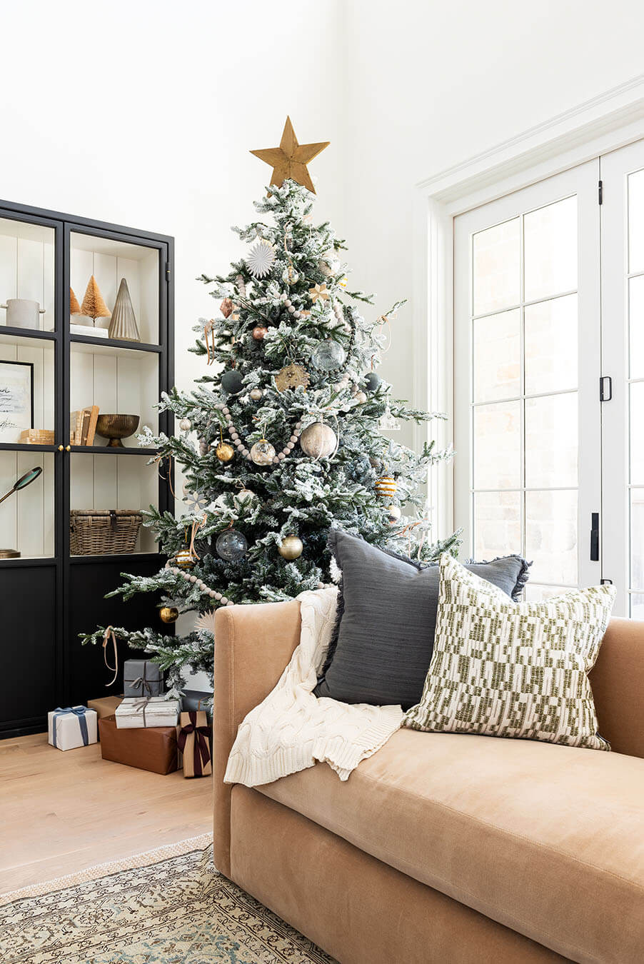 A Warm Christmas Home by Studio McGee 17 light-christmas-living-room-nordroom