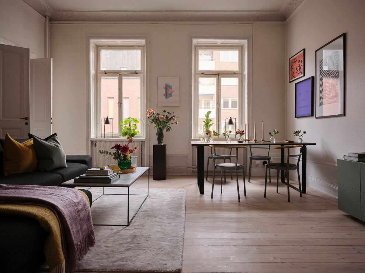 Apartment with Small Dark Blue Bedroom 4 living-room-scandinavian-style-nordroom