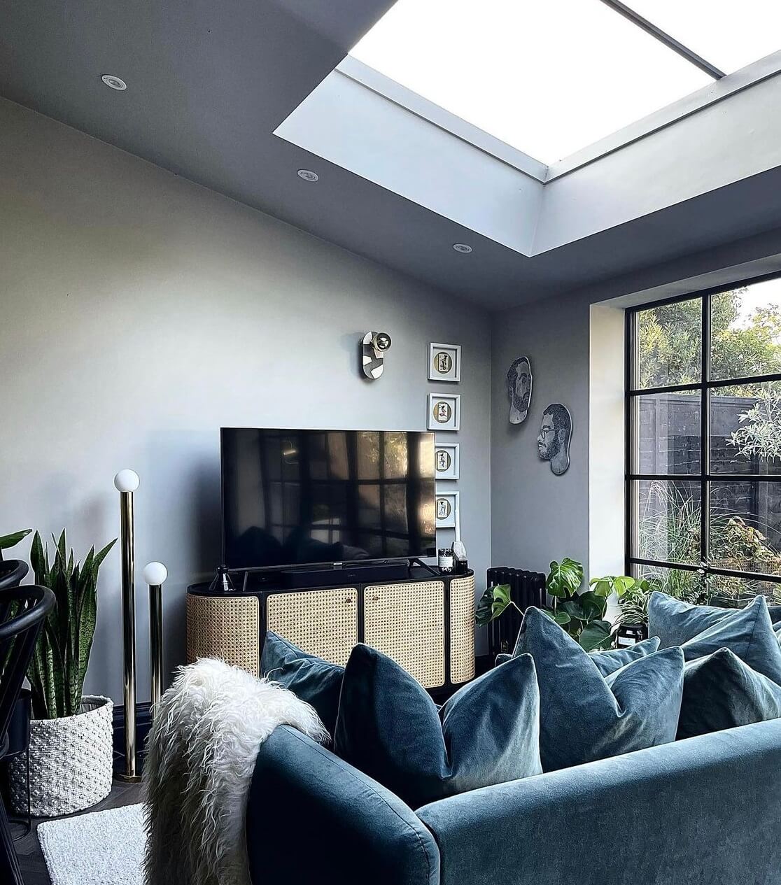 A Moody Edwardian Home in London 7 livng-room-skylight-edwardian-townhouse-nordroom