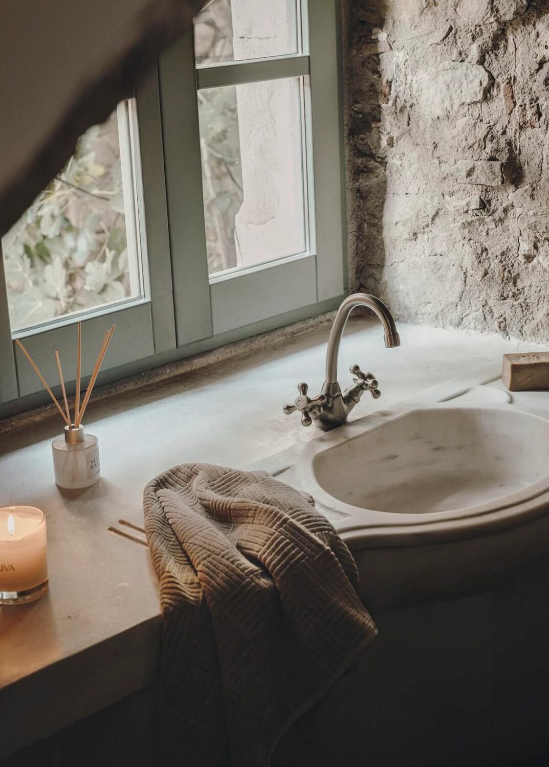 Mango Home Christmas and Winter Collection 20 mango-home-sink-bathroom-nordroom