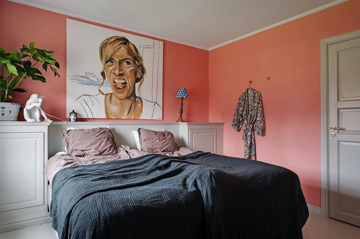 The Colorful Home of Artist Bobo Wallmansson 12 pink-bedroom-modern-art-nordroom