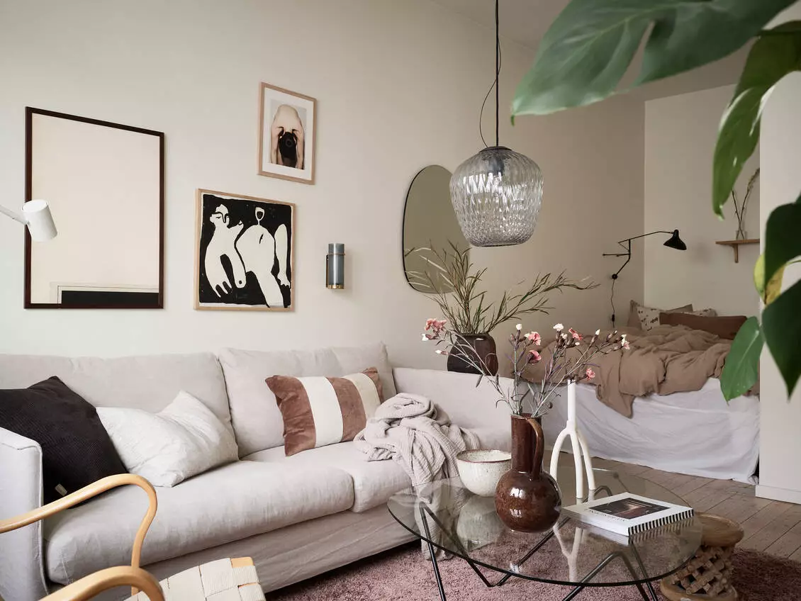 A Scandinavian Studio Apartment with Bed Nook 1 scandinavian-studio-apartment-earthy-colors-nordroom