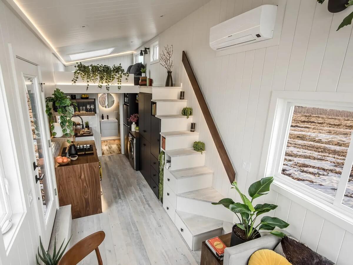 Interior Design Trends 2022: Styles, Decor and Color 4 interior-design-trends-2022-multifunctional-living-tiny-house-nordroom