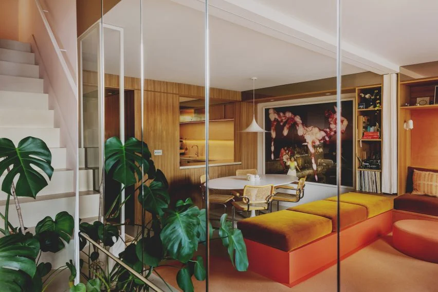 Interior Design Trends 2022: Styles, Decor and Color 25 living-room-1970s-style-home-trends-2022-nordroom