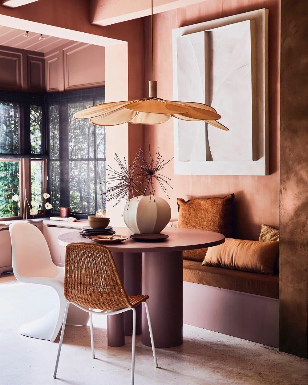 Interior Design Trends 2022: Styles, Decor and Color 19 moroccan-style-earthy-colors-organic-shapes-interior-trends-2022-nordroom