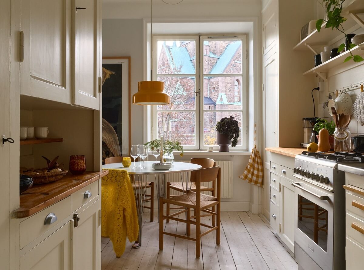 A Scandinavian Studio with Original Details 10 scandinavian-studio-vintage-kitchen-nordroom