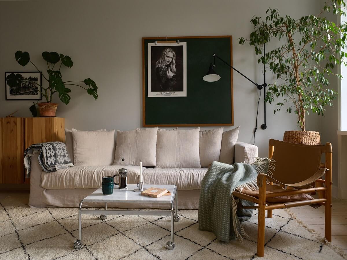 A Scandinavian Studio with Original Details 5 sitting-area-scandinavian-studio-apartment-nordroom