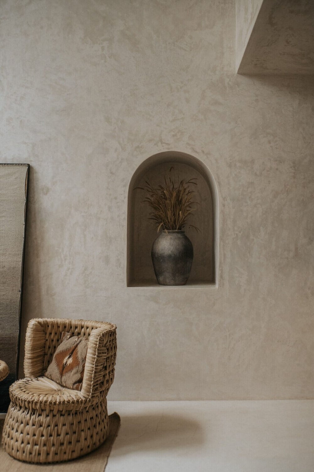 A Tulum Airbnb in an Architectural Building 4 arched-niche-detail-airbnb-apartment-tulum-nordroom