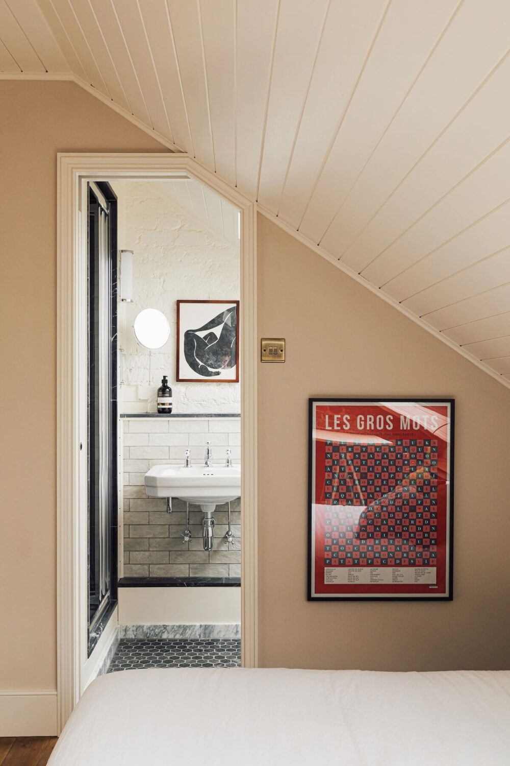 An Elegant & Colorful London House 23 attic-bedroom-ensuite-bathroom-nordroom