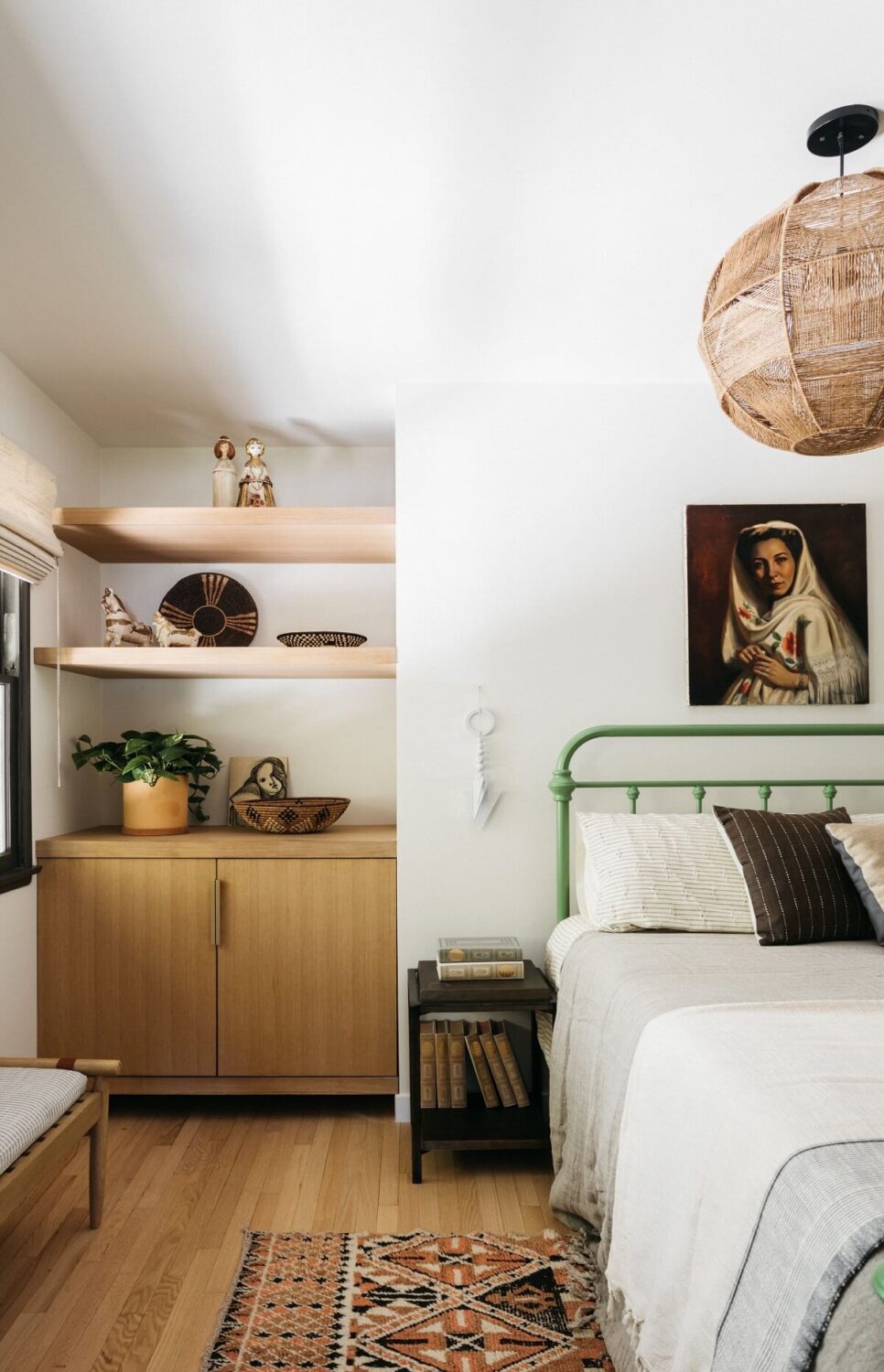 A Midcentury Ranch House in California 15 bedroom-niche-bookshelves-ranch-house-nordroom