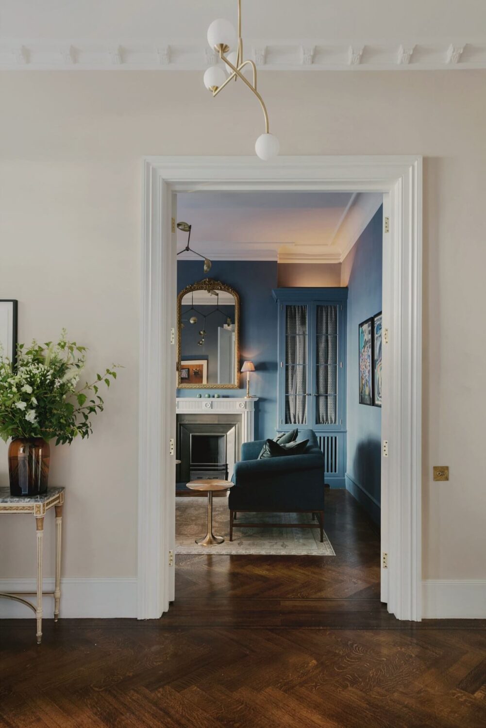 Color and Texture in a London Home 6 blue-sitting-room-wooden-floor-london-townhouse-nordroom