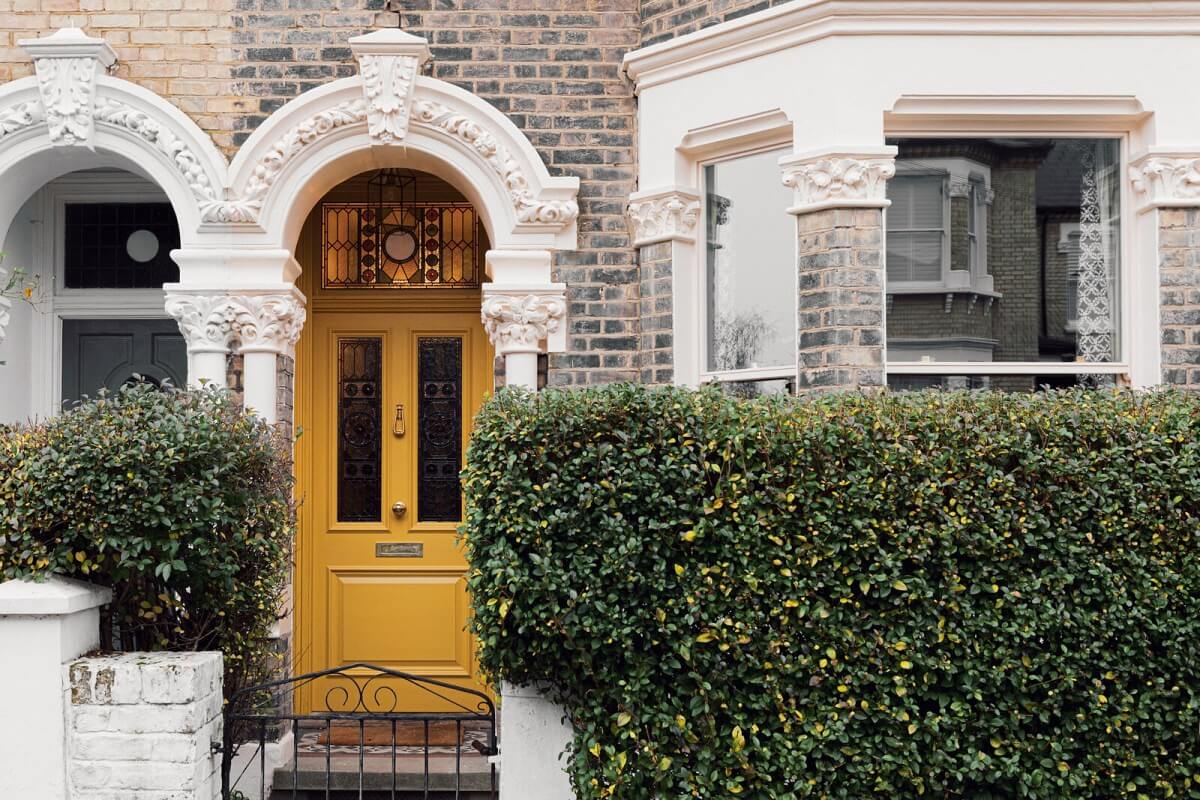 An Elegant & Colorful London House 29 exterior-london-terraced-house-nordroom