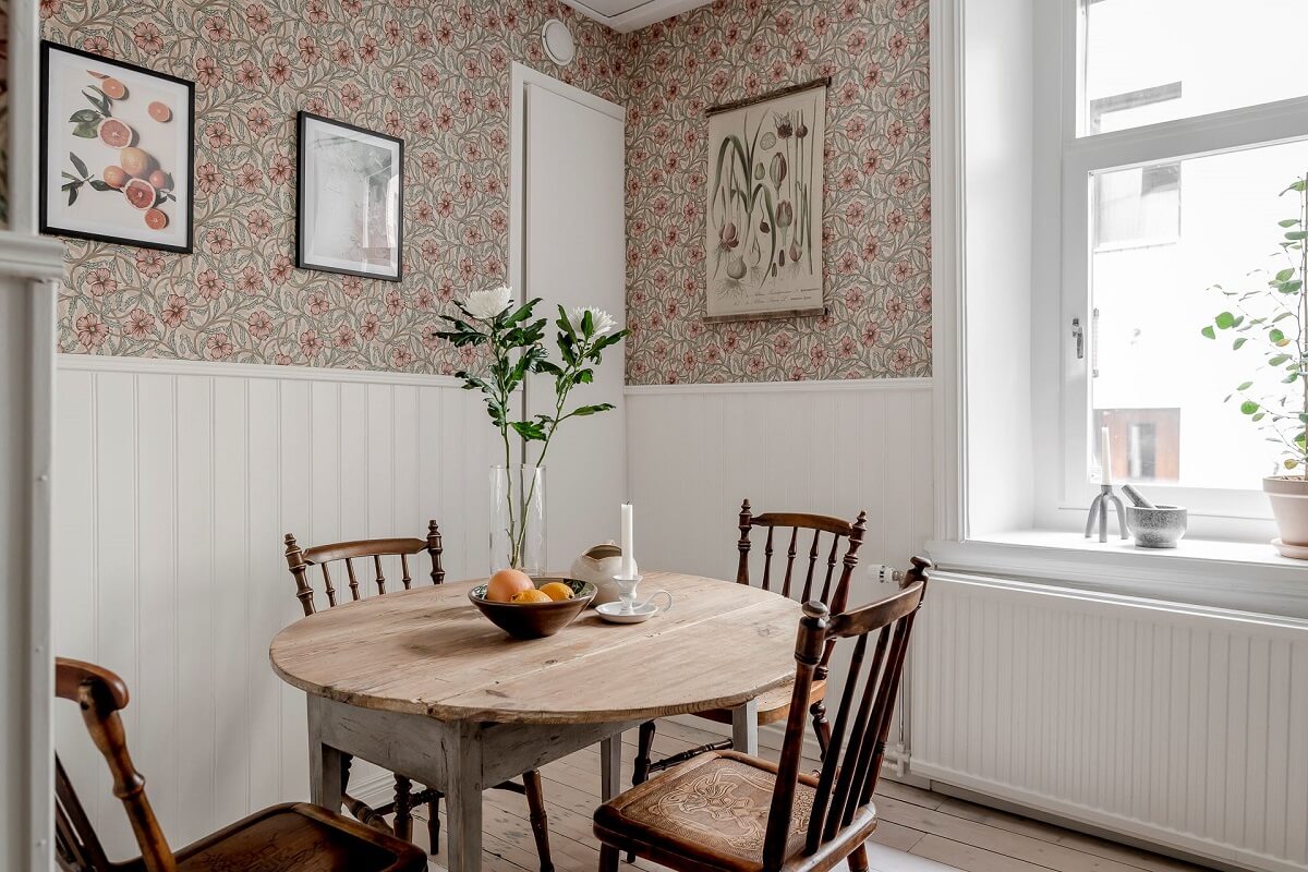 A Lovely Scandi Apartment with Original Features 17 kitchen-round-dining-table-colorful-wallpaper-nordroom