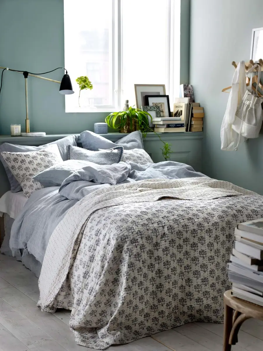 Best Paint Colors for a Colorful Small Bedroom 15 light-blue-bedroom-color-nordroom