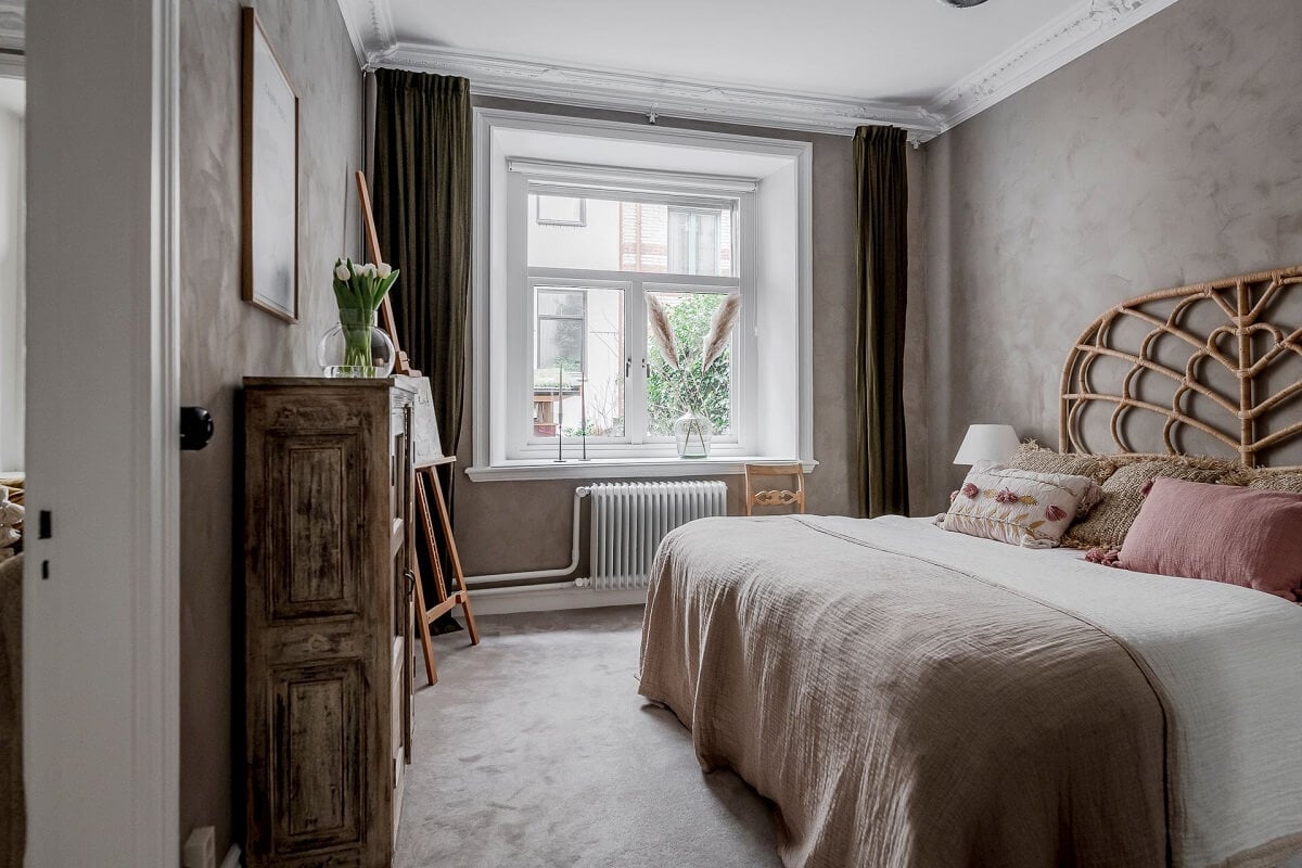 A Lovely Scandi Apartment with Original Features 10 rustic-boho-bedroom-scandinavian-apartment-nordroom