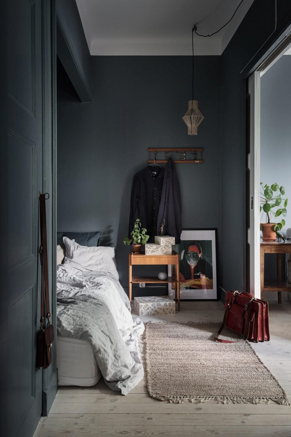 Best Paint Colors for a Colorful Small Bedroom 1 small-dark-blue-bedroom-best-paint-colors-small-bedroom-nordroom