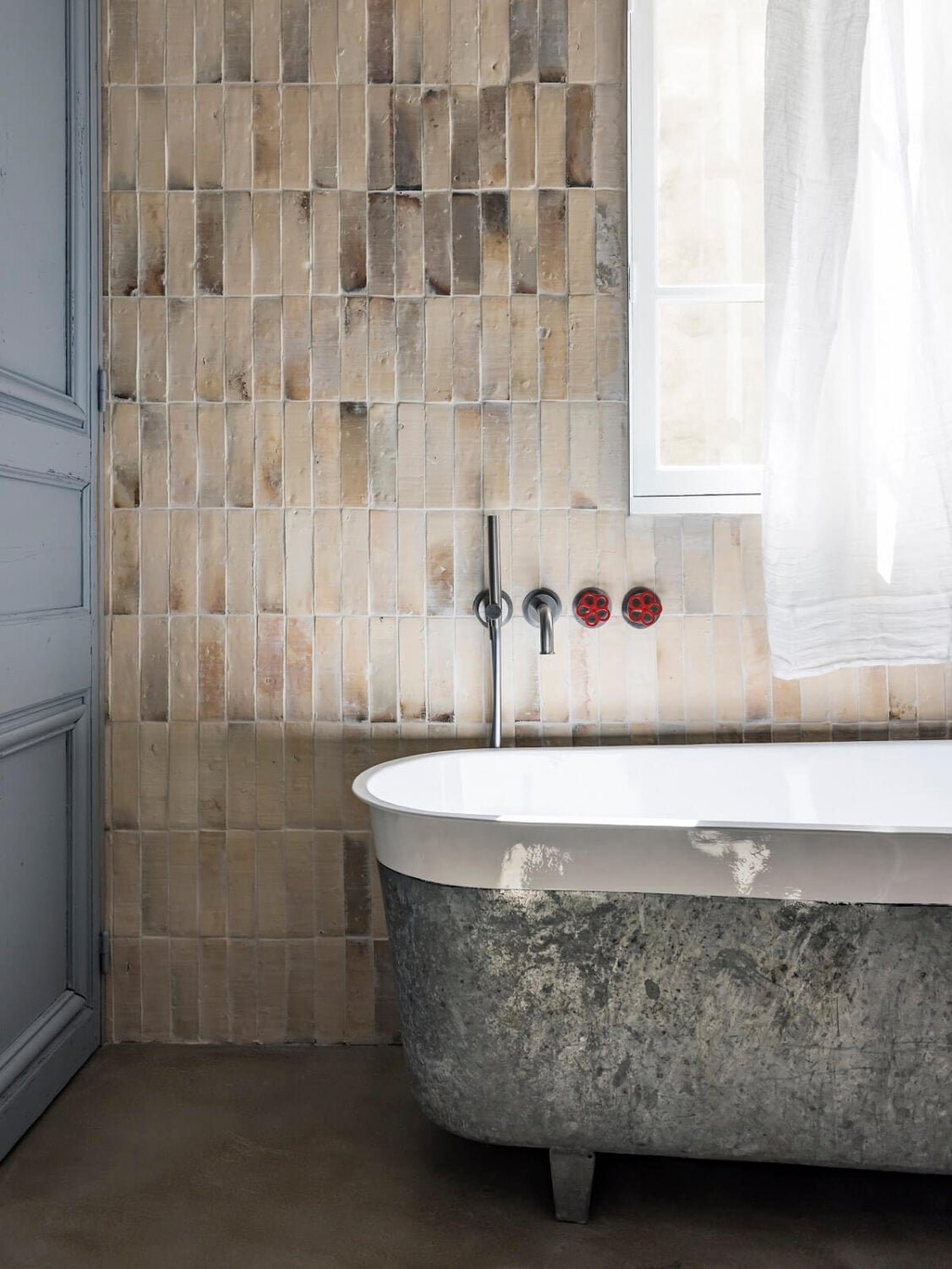 A Colorful Eclectic Apartment by Merci Paris 16 vintage-bathtub-merci-second-residence-paris-apartment-nordroom
