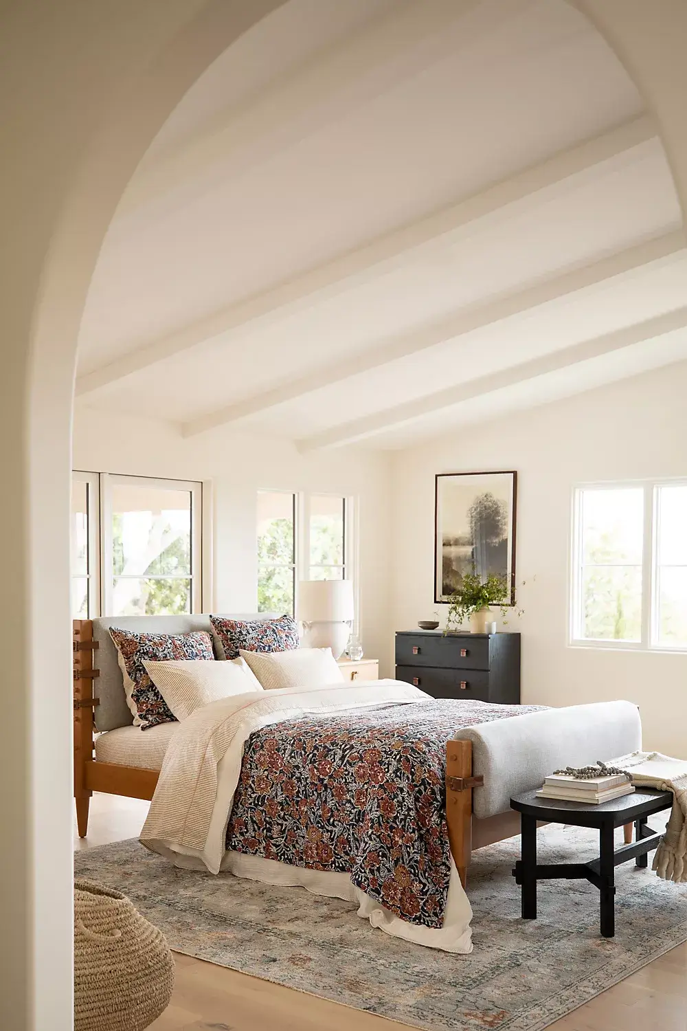 Simple Pleasures: Amber Lewis for Anthropologie (2022) 28 bedroom-ceilingamber-lewis-anthropologie-nordroom