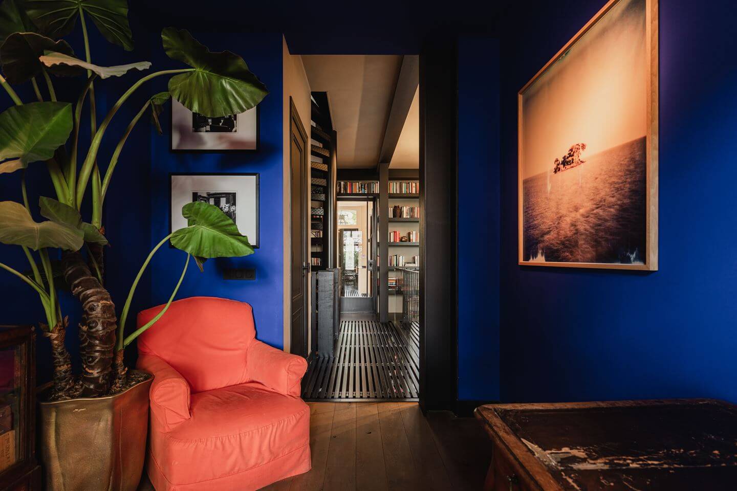 A Luxurious Townhouse in Amsterdam With Loft-Style Living Room 9 blue-home-office-townhouse-amsterdam-nordroom