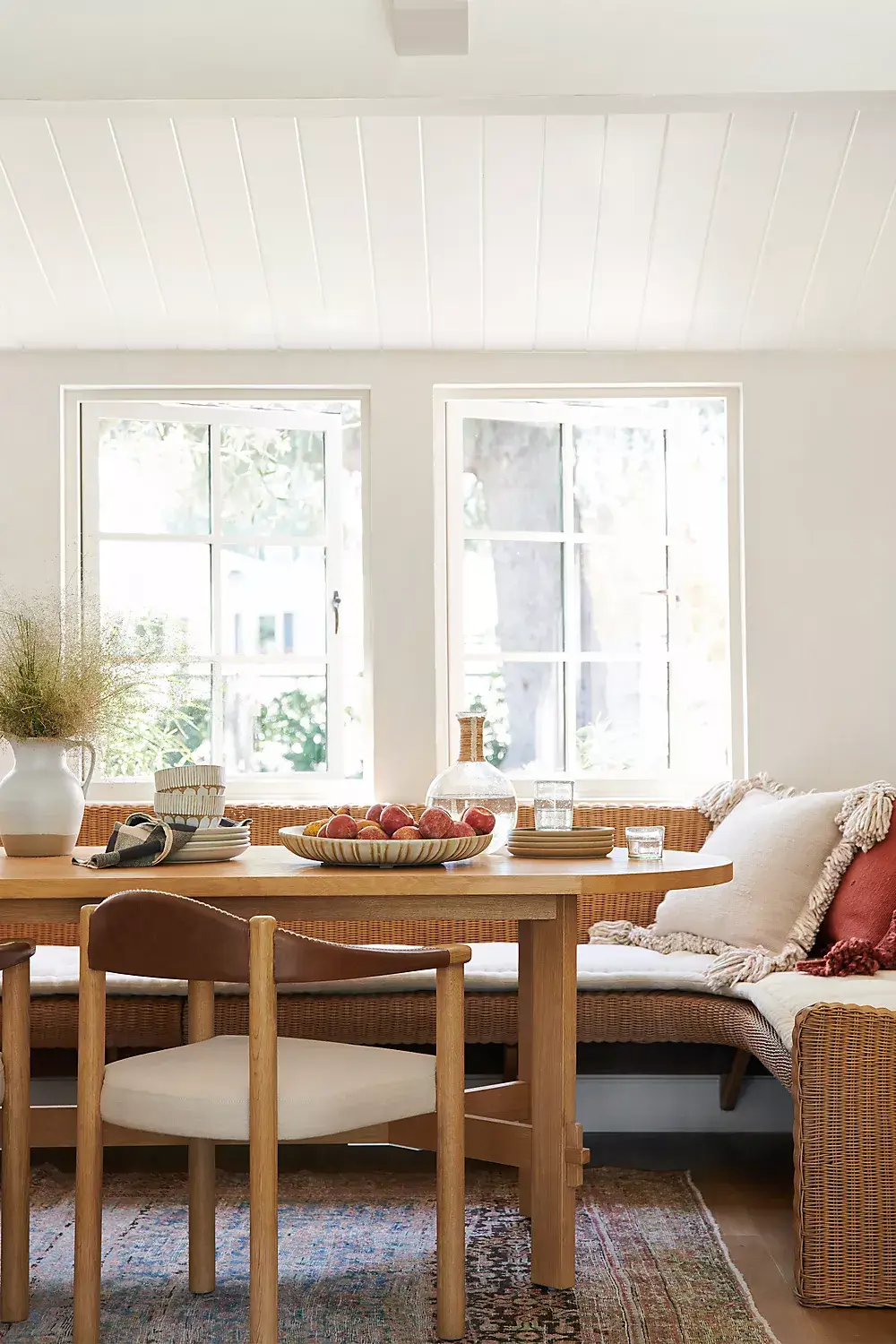 Simple Pleasures: Amber Lewis for Anthropologie (2022) 7 breakfast-nook-amber-lewis-anthropologie-nordroom
