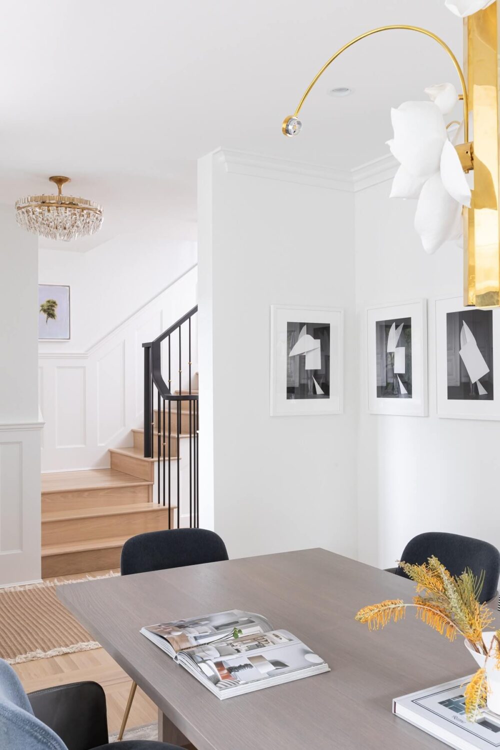 An Eclectic Elegant Home in Vancouver 11 dining-room-elegant-vancouver-home-gillian-segal-design-nordroom
