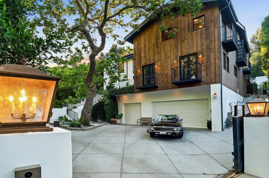 Actor Kevin McKidd Sells His Los Angeles Home 14 exterior-kevin-mckidd-los-angeles-home-nordroom