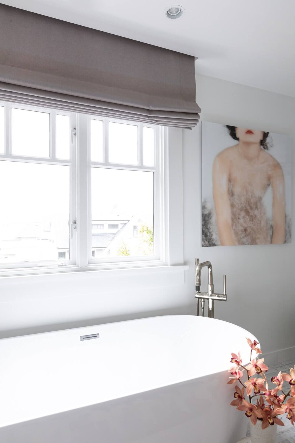 An Eclectic Elegant Home in Vancouver 24 freestanding-bath-gillian-segal-design-nordroom