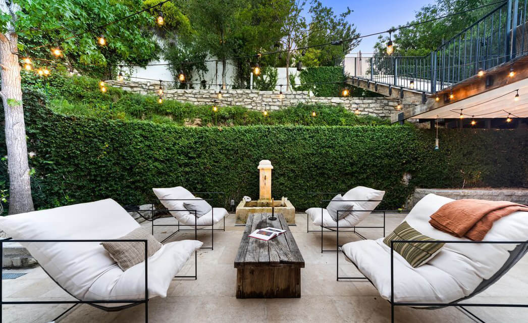 Actor Kevin McKidd Sells His Los Angeles Home 10 garden-kevin-mckidd-los-angeles-house-nordroom