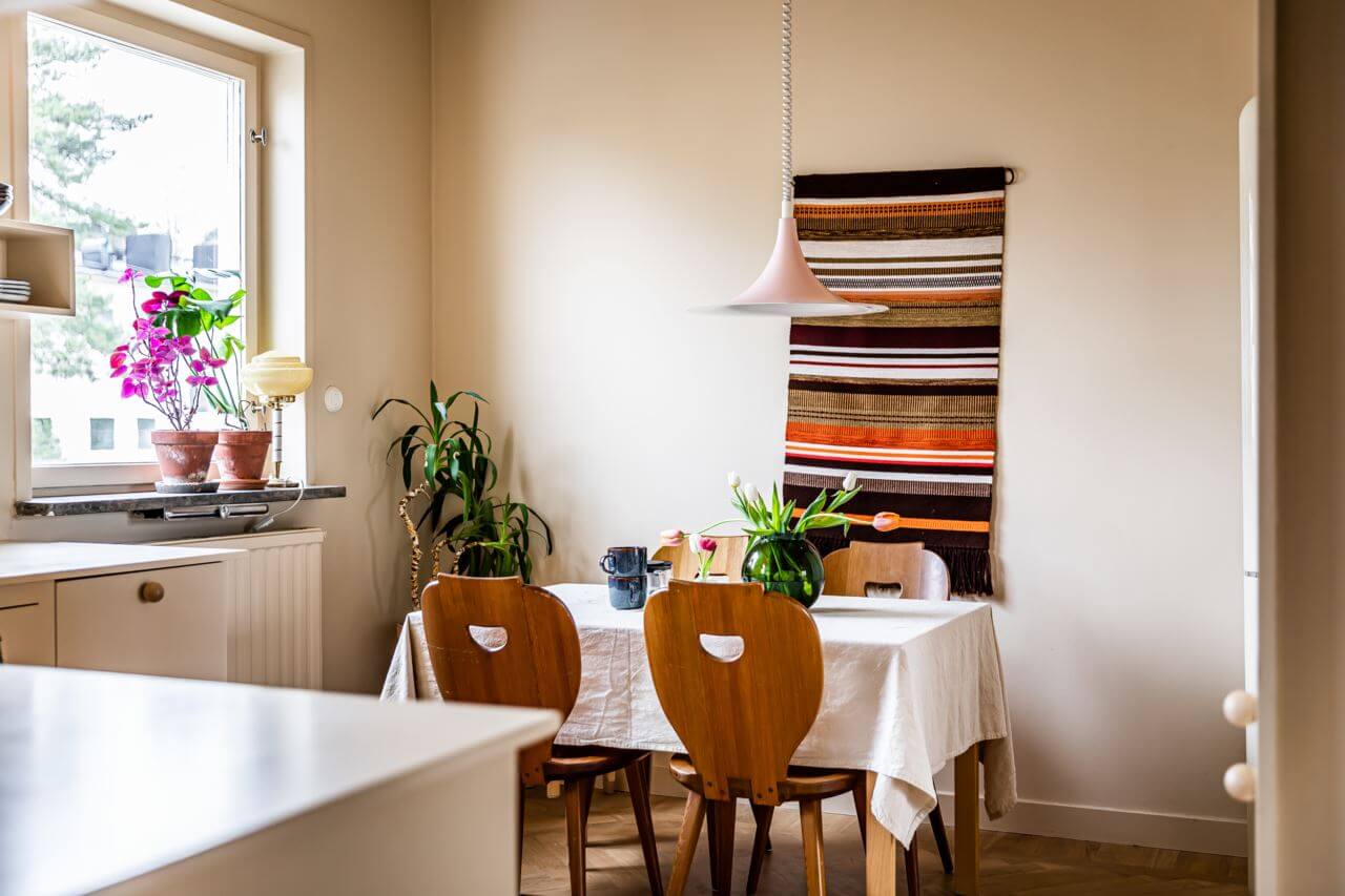 A Pink and Yellow Scandinavian Apartment 10 kitchen-dining-area-colorful-home-nordic-nordroom