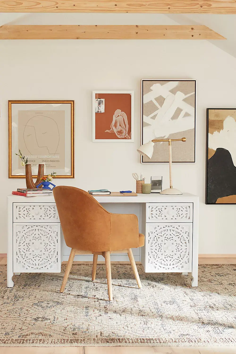 Simple Pleasures: Amber Lewis for Anthropologie (2022) 18 light-home-office-amber-lewis-anthropologie-nordroom