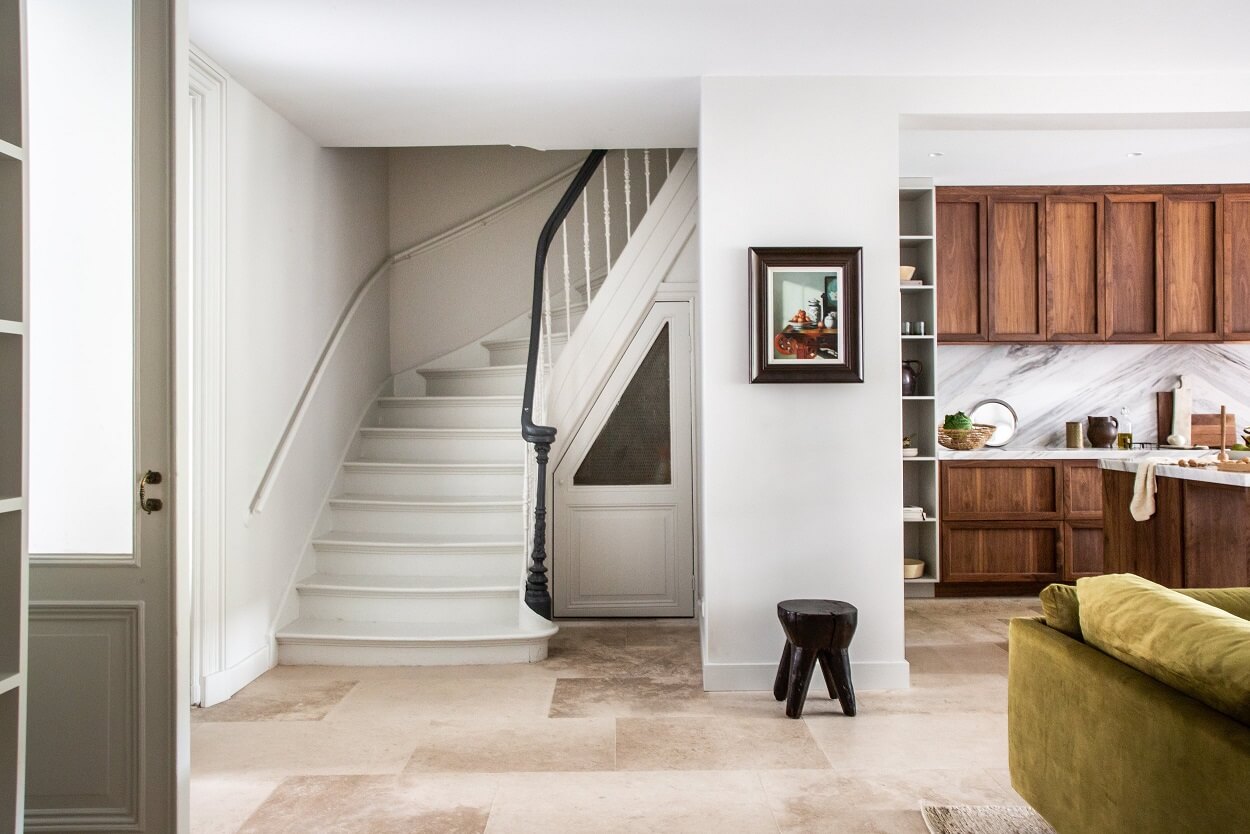 An Elegant Townhouse by Avenue Design Studio 7 limestone-floor-open-plan-living-room-kitchen-nordroom