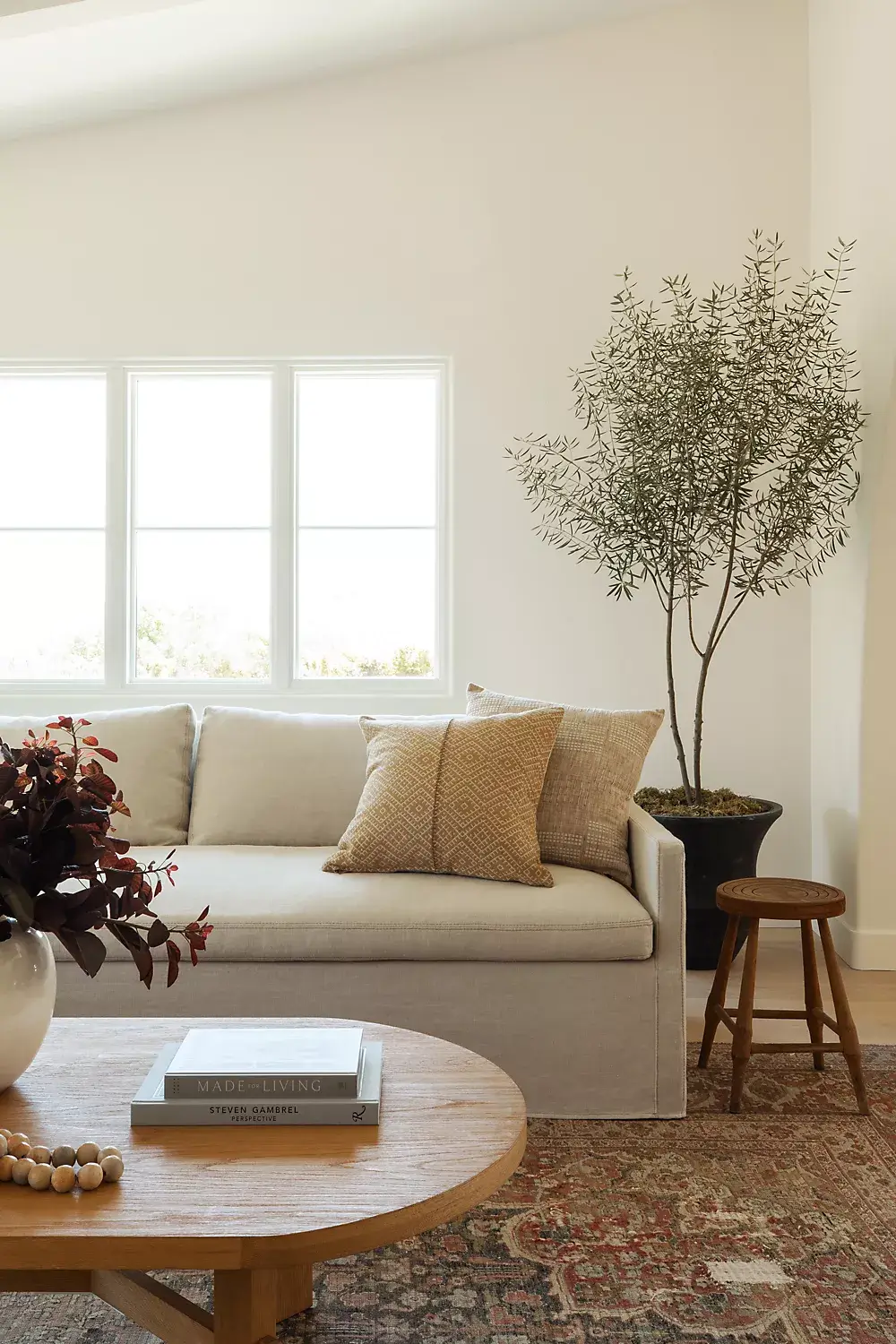 Simple Pleasures: Amber Lewis for Anthropologie (2022) 13 living-area-amber-lewis-anthropologie-nordroom