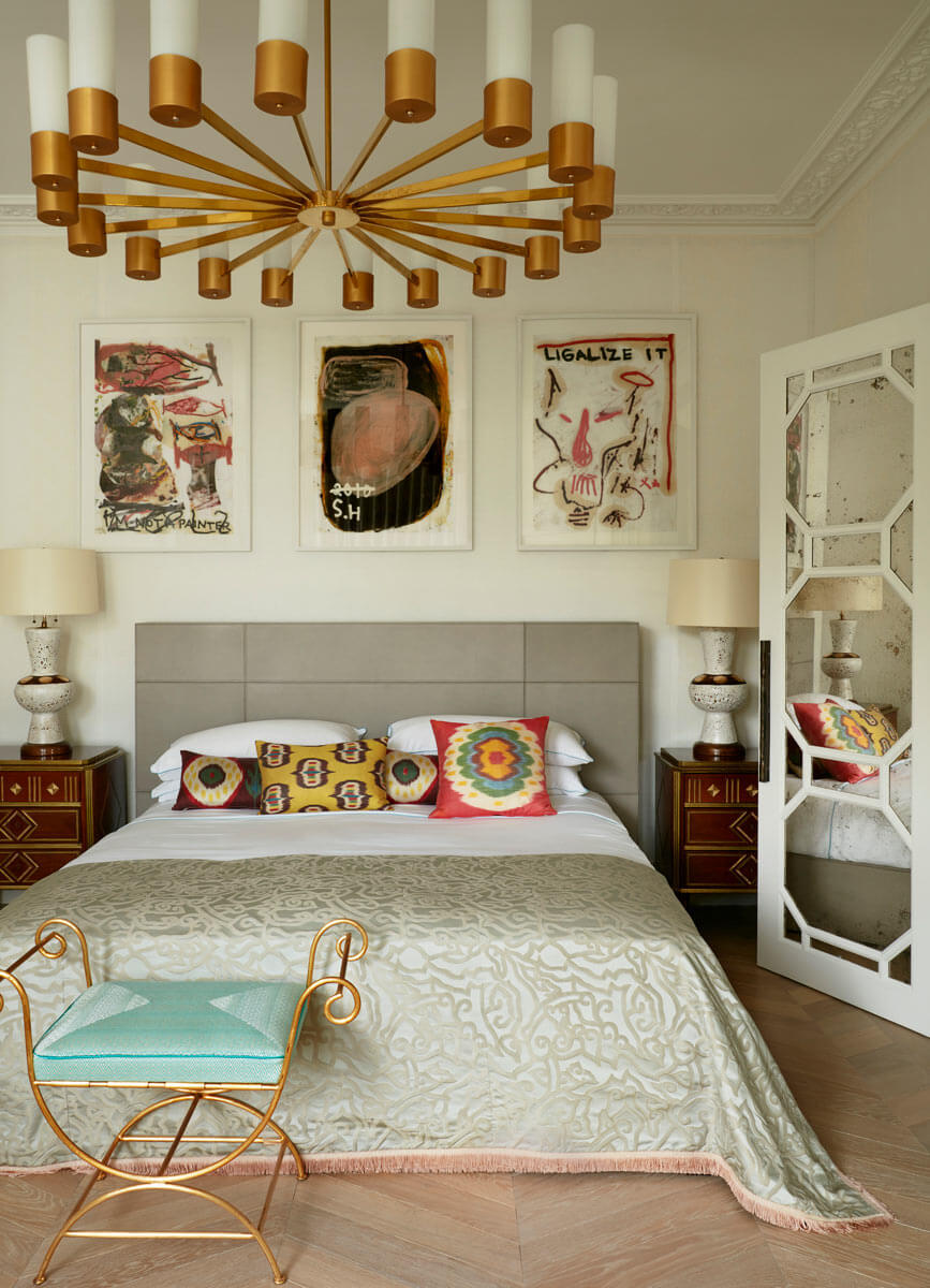 Color & Art in a Notting Hill House by Maddux Creative 8 maddux-creative-interior-design-notting-hill-house-london-bedroom-chandelier-nordroom