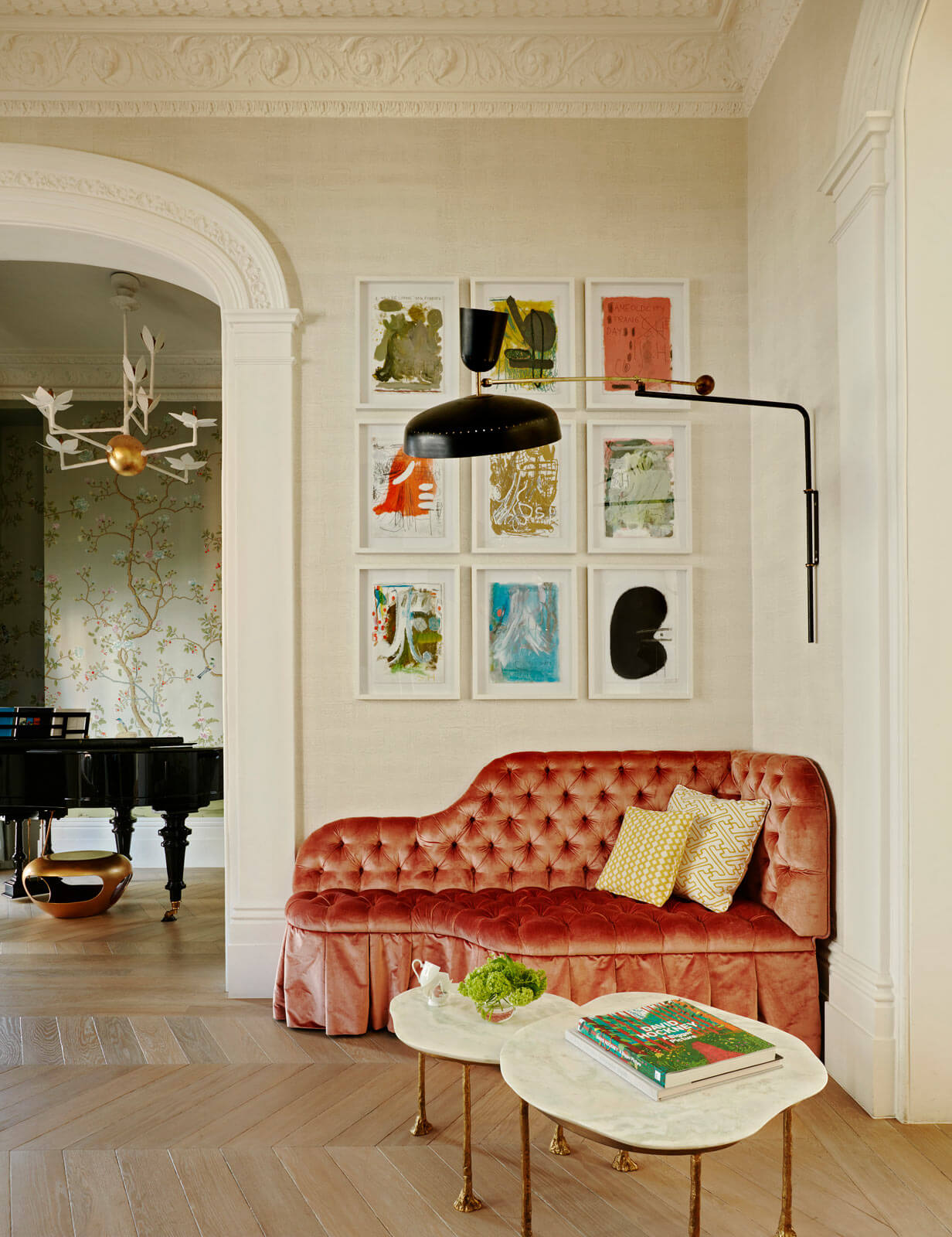 maddux-creative-notting-hill-townhouse-vintage-sofa-nordroom