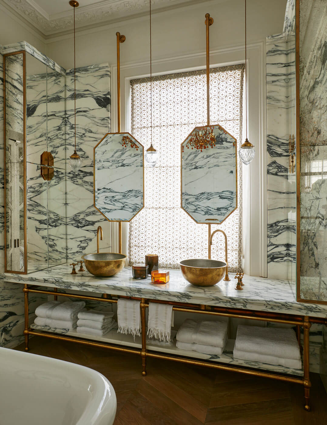 Best of 2022: Bathrooms 4 master-bathroom-marble-notting-hill-maddux-creative-nordroom
