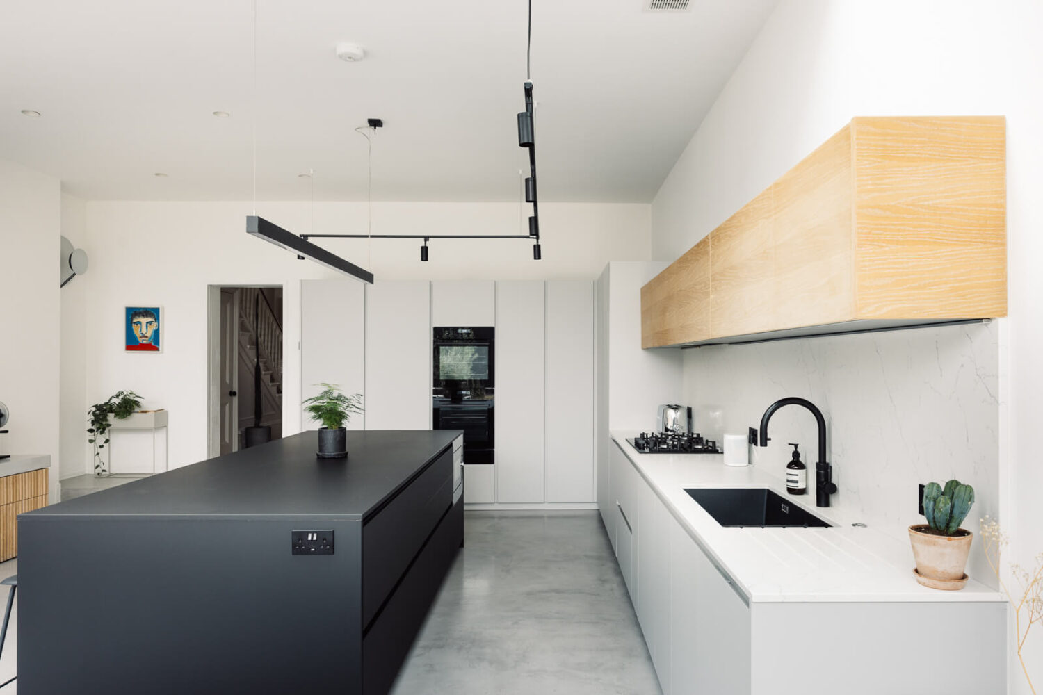 Oh Wonder’s Anthony and Josephine Sell Their Modern London Home 8 modern-kitchen-victorian-home-london-oh-wonder-anthony-josephine-vander-west-nordroom