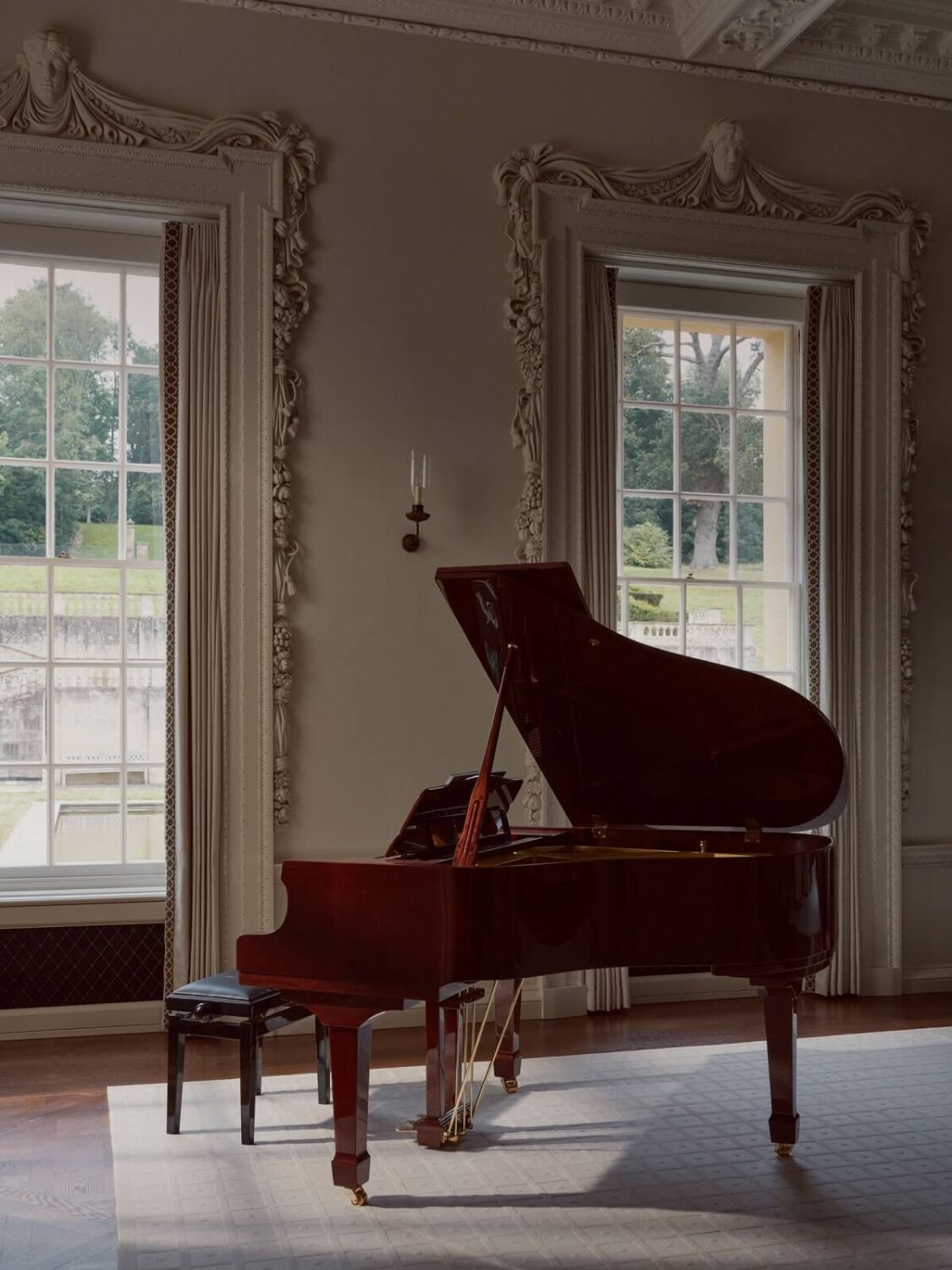 A Grand Georgian Manor House in England 11 music-room-georgian-manor-house-nordroom