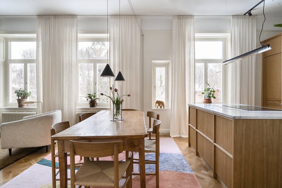 A Stylish Scandi Home with Oak Kitchen 11 oak-kitchen-dining-table-stylish-scandinavian-home-nordroom