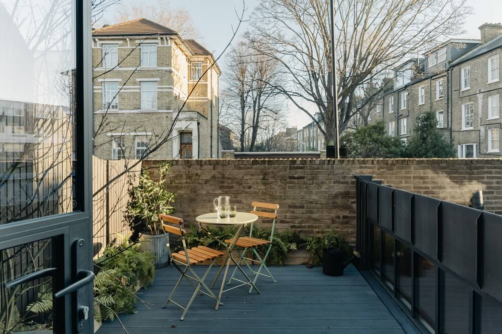A Brick House in London Designed by Daniel Sanderson 18 roof-terrace-brick-home-london