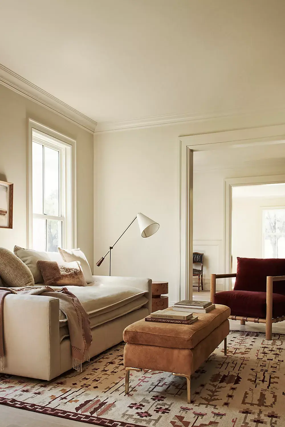 Simple Pleasures: Amber Lewis for Anthropologie (2022) 15 sitting-room-amber-lewis-anthropologie-nordroom
