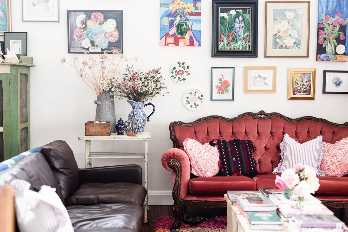 Norwood Roses: A Vintage Cottage in Australia 2 vintage-living-room-gallery-wall-pink-cottage-nordroom