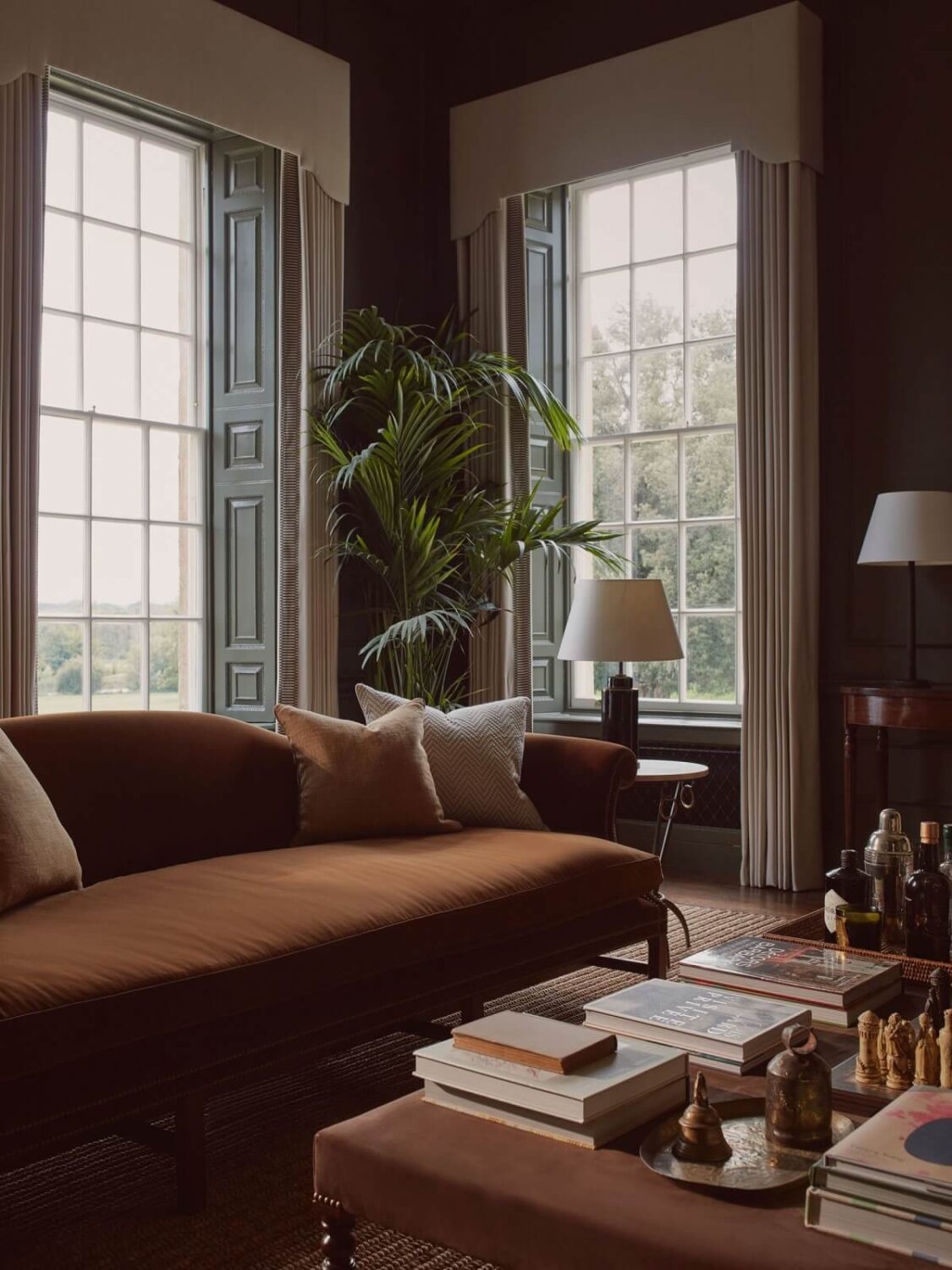 A Grand Georgian Manor House in England 6 warm-sitting-room-georgian-manor-house-nordroom