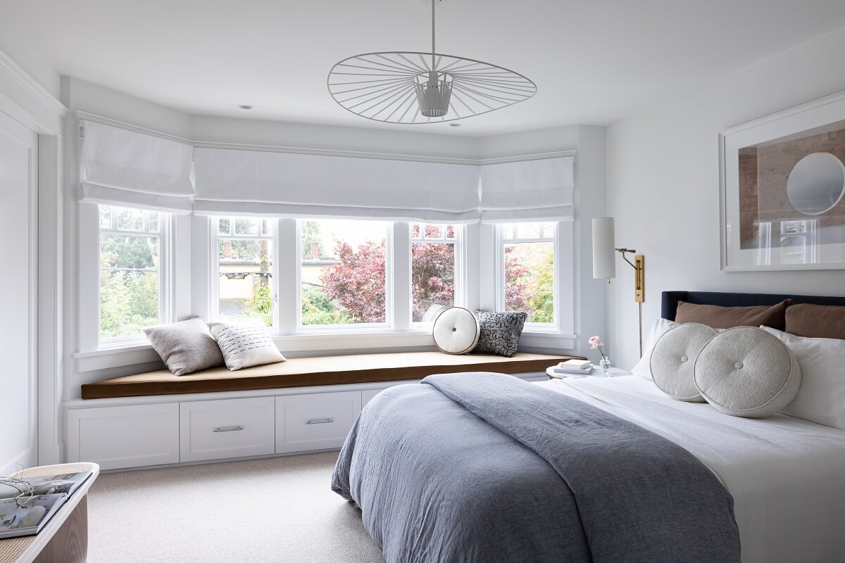 An Eclectic Elegant Home in Vancouver 20 window-seat-storage-bedroom-elegant-vancouver-home-gillian-segal-design-nordroom