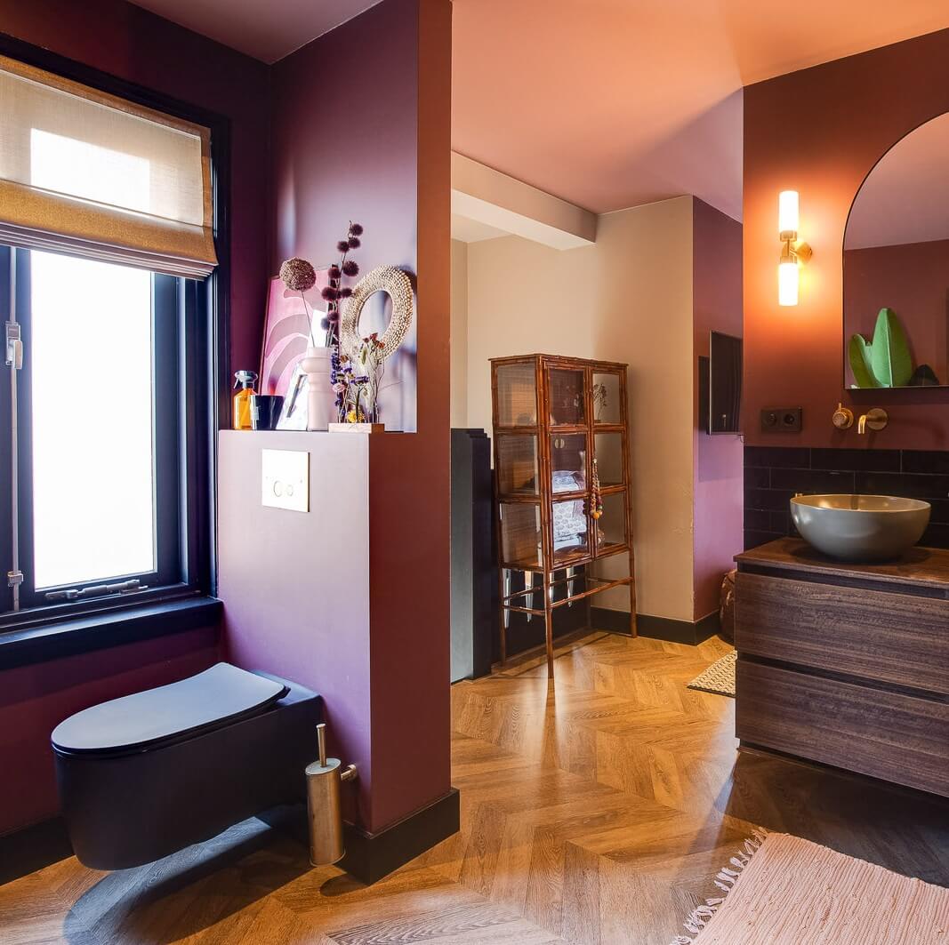 50 Amazing Black Bathroom Design Ideas 47 bathroom-black-toilet-tiles-pink-walls-nordroom