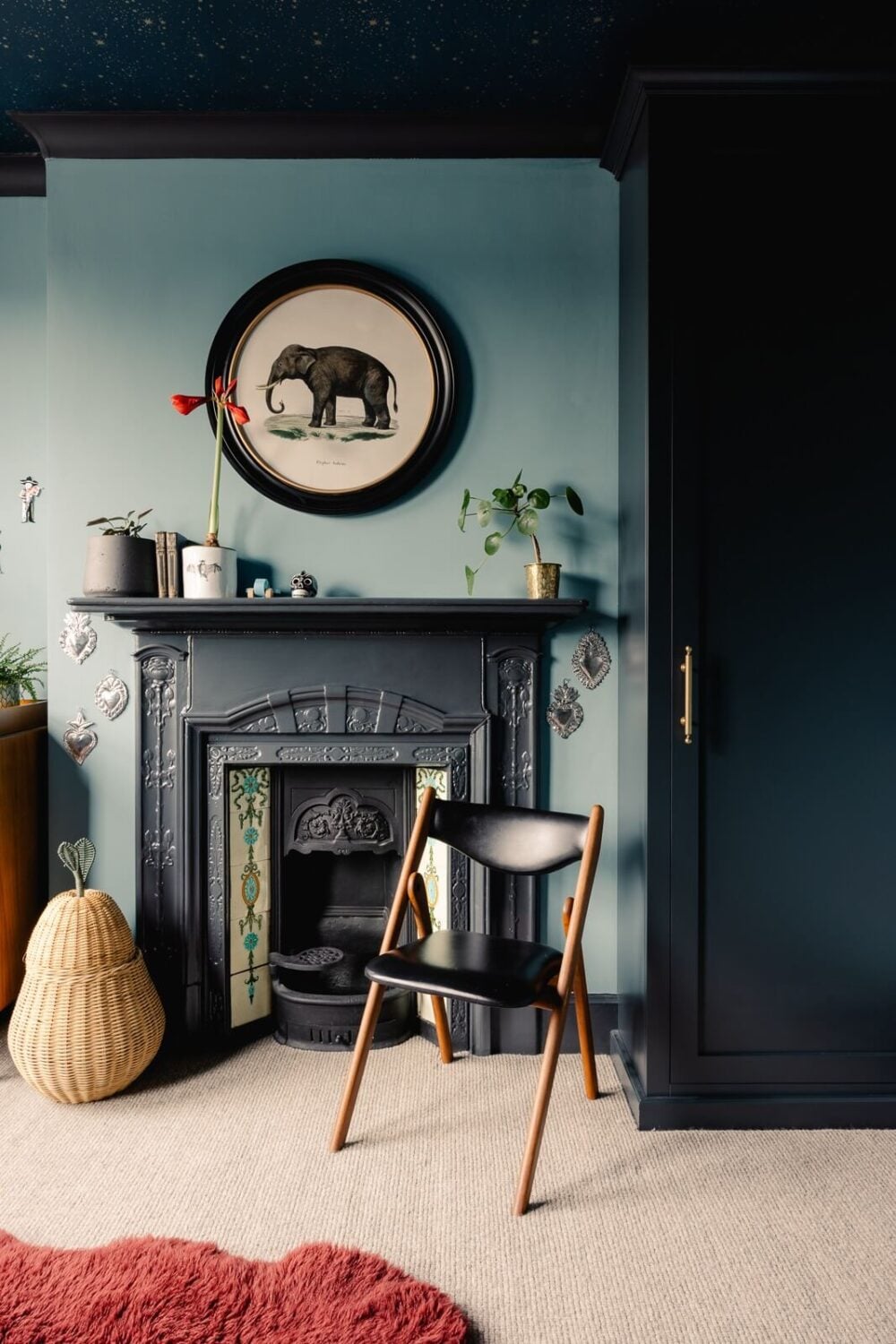A Green Kitchen with Pink Ceiling in a Colorful London Home 20 blue-room-fireplace-colorful-edwardian-home-london-nordroom