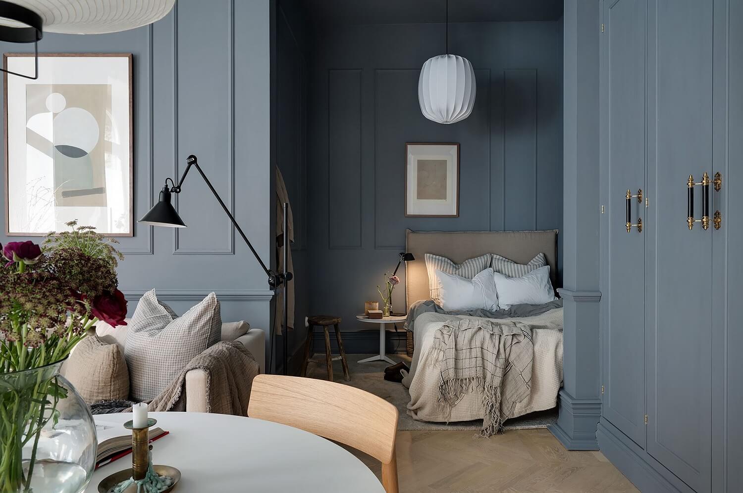 A Luxurious Blue and Gray Studio Apartment 12 blue-studio-apartment-built-in-wardrobes-bedroom-alcove-nordroom